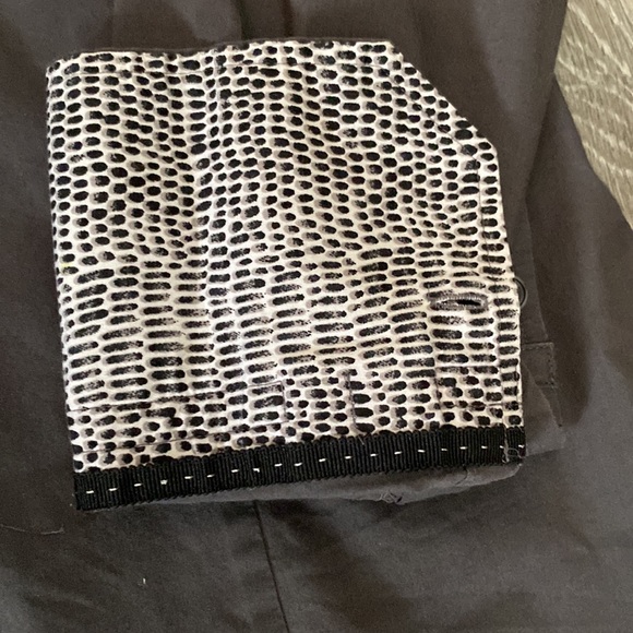 Express Button Up Top - Picture 6 of 10